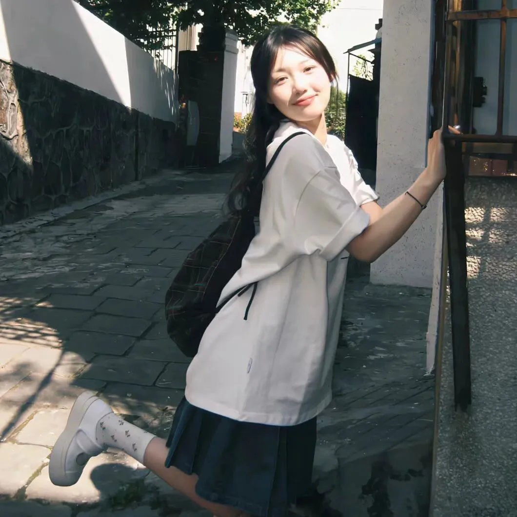 葛洛莉亚·贝尔